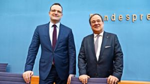 Im Februar präsentierten sich Armin Laschet (re.) und Jens Spahn in der Bundespressekonferenz als Team – mit Laschet als Kandidat für den CDU-Vorsitz. Foto: dpa/Kay Nietfeld