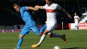 Alte Zeiten in der dritten Liga: Tim Leibold im Dress des VfB Stuttgart gegen Fabian Gerster von den Stuttgarter Kickers. Foto: Pressefoto Baumann/Hansjürgen Britsch