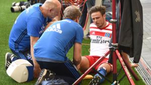 HSV-Profi Nicolai Müller verletzt sich beim Torjubel. Foto: dpa