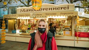 Melanie Weeber vor ihrem Stand auf der Königstraße. Foto: Lichtgut/Leif Piechowski