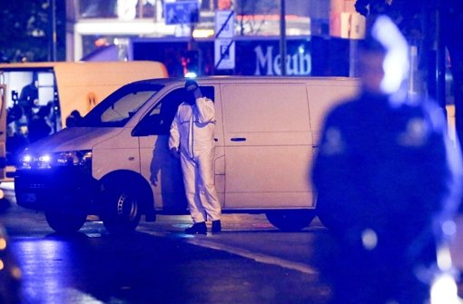 Polizeieinsatz in Brüssel nach den Terroranschlägen von Paris Foto: EPA