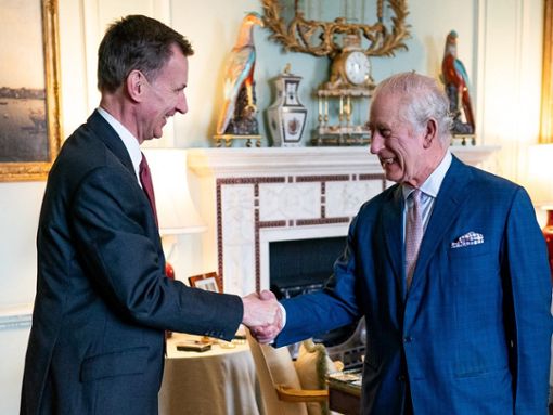 Finanzminister Jeremy Hunt und König Charles III. trafen sich am 5. März im Buckingham-Palast. Foto: getty/AARON CHOWN/POOL/AFP