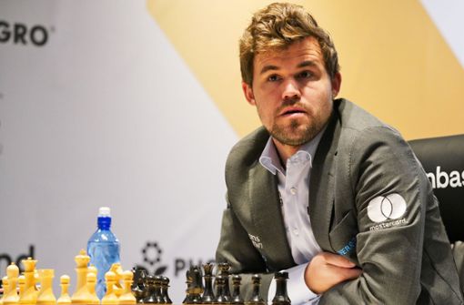 Schach-Weltmeister Magnus Carlsen im Motivationstief (Archivbild) Foto: dpa/Jon Gambrell