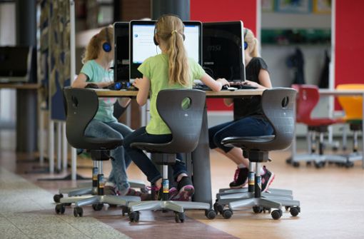 Jede Schule soll aus dem Digitalpakt 25 000 Euro für Computer, W-Lan und Lernsoftware erhalten. Foto: dpa