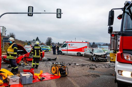 Ein Porschefahrer hat im Kreis Göppingen einen schweren Unfall verursacht. Foto: 7aktuell.de/Christina Zambito