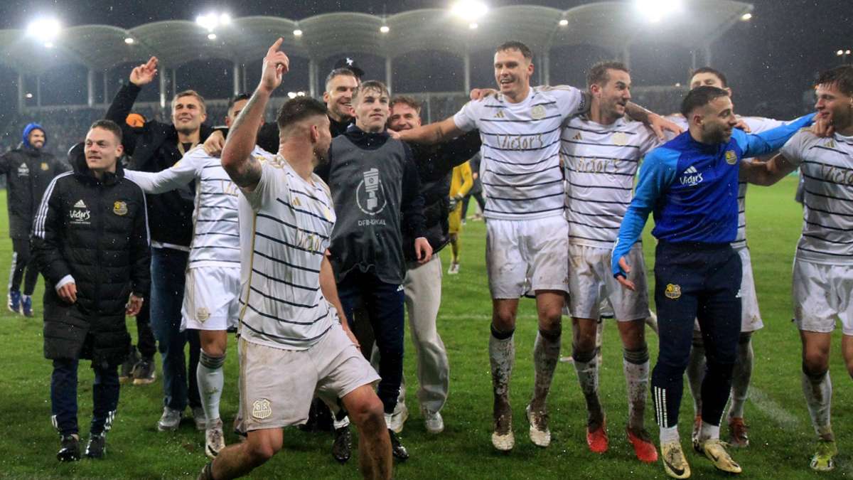 Sensation ist Perfekt: Drittligist Saarbrücken wirft Mönchengladbach aus dem DFB-Pokal