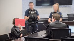 Eine 25 Jahre alte Frau aus Fellbach  muss sich wegen schwerer Vorwürfe vor dem Landgericht verantworten. Foto: Phillip Weingand