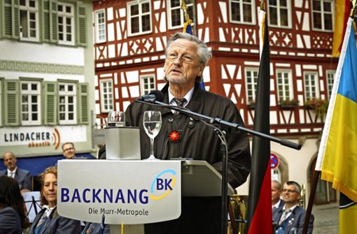 Der Historiker Peter Brandt hat zum Tag der Deutschen Einheit auf dem Backnanger Marktplatz gesprochen. Foto: Edgar Layher