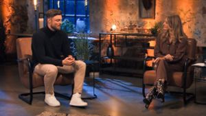 Niko Griesert musste sich nach dem „Bachelor“-Finale den unangenehmen Fragen von Frauke Ludowig stellen. Foto: RTL/TVNOW