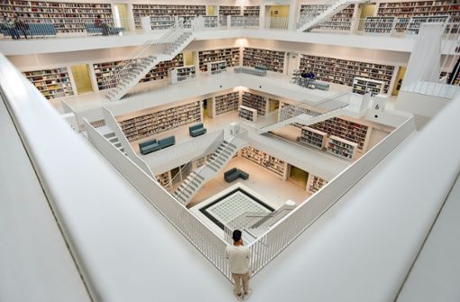 Ein Blick ins Innere der Stadtbibliothek. Foto: Lichtgut/Max Kovalenko