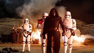 Ein krebskranker Fan durfte die neue „Star Wars“-Folge vor dem offiziellen Start sehen. Foto: dpa