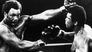 Rumble in the Jungle: Ali gegen Forman beim Kampf in Manila Foto: dpa