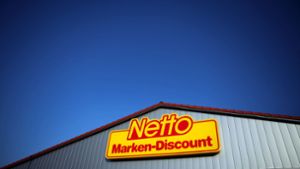 Edeka übernimmt die verbliebenen Anteile an der Billigkette Netto Marken-Discount. Foto: dpa/Jan Woitas