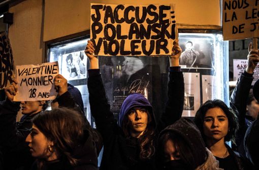 Immer wieder kommt es in Frankreich zu Protesten gegen Roman Polanski. Die César-Nominierungen   heizen den Streit weiter an. Foto: AFP/Christophe Archambault