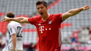 Mit seinen beiden Toren gegen Freiburg stellte Robert Lewandowski eine neue Bestmarke auf. Foto: AFP/SVEN HOPPE