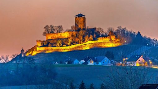 So sieht die Burg Hohenbeilstein unter Beleuchtung aus. Foto: Qingwei Chen