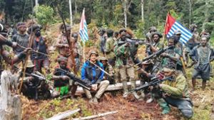 Philip Mehrtens wird in Papua von bewaffneten Rebellen festgehalten (Archivbild). Foto: Uncredited/West Papua National Liberation Army/dpa
