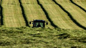 Ein Traktor im Bayern – für Bauern herrscht jetzt mehr Klarheit. Foto: dpa/Karl-Josef Hildenbrand