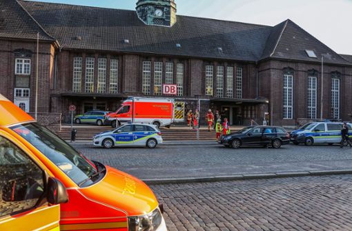 Messerattacke in einem Zug in Flensburg – es gab einen Toten und zwei Verletzte. Foto: dpa