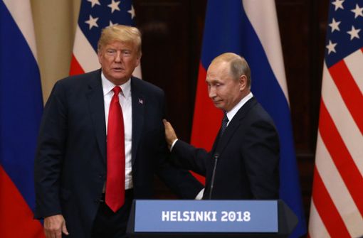 Donald Trump (links) hatte sich bei der Pressekonferenz nach dem Gipfel in Helsinki nicht eindeutig auf die Seite der US-Geheimdienste gestellt. Foto: Getty