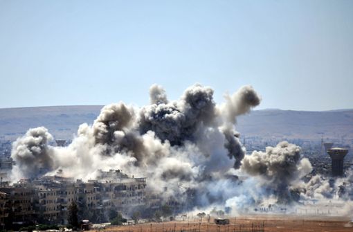 Vom Frieden weit entfernt: Ein Viertel der syrischen Hauptstadt Damaskus unter Artilleriebeschuss. Foto:  