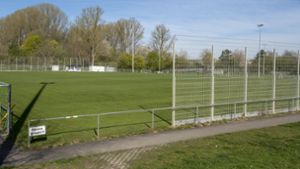 Gesperrter Fußballplatz: Der Sport wartet auf Signale aus der Politik Foto: factum/Jürgen Bach