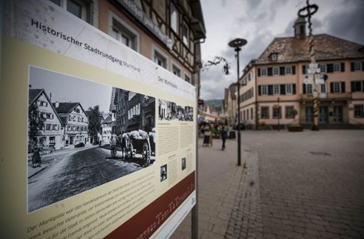 Der historische Stadtrundgang führt auch über den Murrhardter Marktplatz. Foto: Gottfried Stoppel