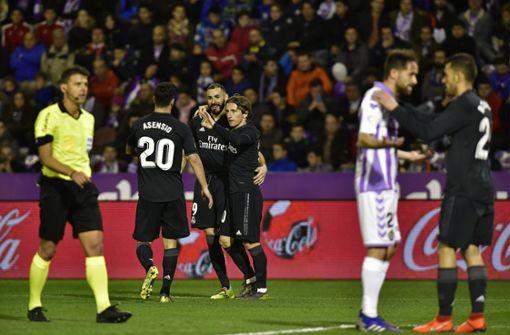 Real Madrid feierte einen Sieg gegen Real Valladolid – für fast noch mehr Aufsehen sorgte aber eine andere Szene abseits des Platzes. Foto: AP