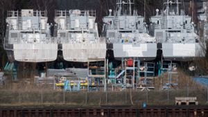 Die Wolgaster Peene-Werft will Küstenschutzboote nach Saudi-Arabien liefern, darf es derzeit aber nicht. Nun prüft die Bundesregierung, ob es eine Verwendung für die Boote in Deutschland gibt. Foto: ZB