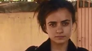 Die 19-jährige Jesidin Aschwak will nicht nach Deutschland zurück –  aus Angst, wie sie sagt. Foto: YouTube
