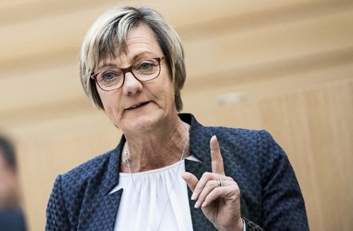 Finanzministerin Edith Sitzmann (Grüne) zeigt sich nach zwei Niederlagen vor Gericht gegenüber den Beamten als gute Verliererin. Foto: picture alliance/dpa/Tom Weller