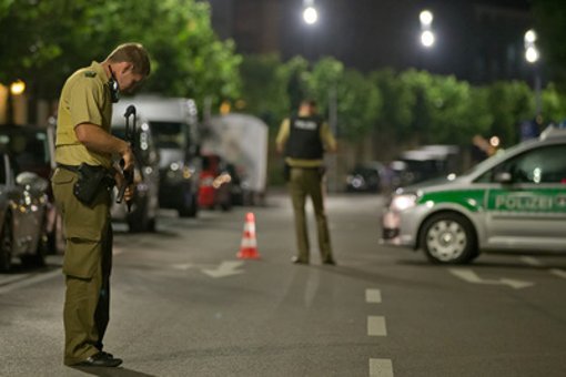 Bei einem detonierten Sprengsatz in Ansbach ist mindestens ein Mensch ums Leben gekommen. Foto: dpa