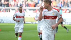 Simon Terodde trifft beim 2:1 des VfB Stuttgart gegen den SV Sandhausen doppelt. Foto: dpa
