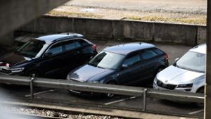 Die Gebühren für Parkplätze wie hier in Stuttgart sollten nach Ansicht der Deutsche Umwelthilfe flächendeckend steigen. Foto: LICHTGUT/Max Kovalenko