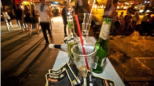 Besonders in lauen Sommernächten wird die Stuttgarter Innenstadt zur Partymeile. Manche Anwohner wollen sich Lärm und Müll nicht mehr gefallen lassen. Foto: Max Kovalenko/PPF