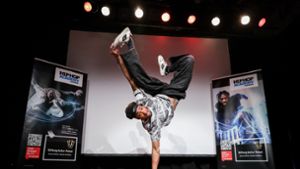 Breaking-Tänzer Noah Tete. Die Tanzsportart feiert seine Olympia-Premiere. Foto: Christian Charisius/dpa