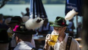 Insbesondere Alkohol wird in Deutschland immer noch viel zu viel getrunken, heißt es seitens der Drogenbeauftragten der Bundesregierung, Marlene Mortler (CSU). Foto: dpa