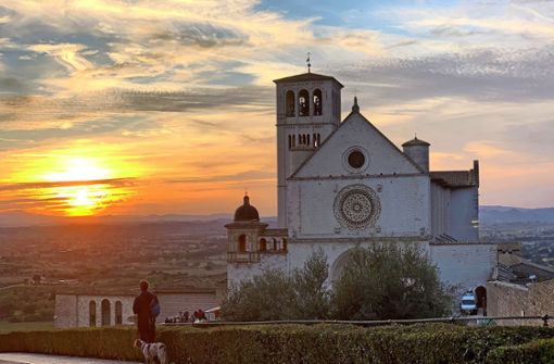 Der symbolische Zielpunkt: die Kirche San Francesco in Assisi Foto: Bernd Hauser