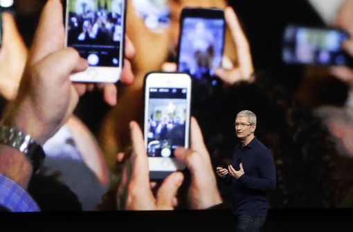 Tim Cook gab am 7. September 2016 Neuerungen zum iPhone 7 bekannt. Am Dienstag folgt sein nächster Streich. Foto: AP