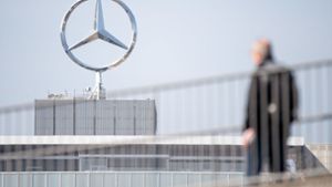 Die Autoindustrie und auch Daimler stehen vor einem massiven Jobabbau. Wie viel davon ist hausgemacht? Foto: dpa/Sebastian Gollnow
