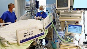 Die Zahl der Intensivbetten sowie  die Personalkapazitäten in den Krankenhäusern sind entscheidende Faktoren bei der Bewältigung der Corona-Krise. Foto: dpa/Bernd Wüstneck