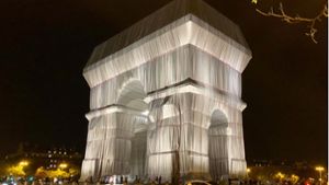 CDU-Vorbild für Kunst im öffentlichen Raum: der vom 18. September bis  3. Oktober 2021 verhüllte Arc de Triomphe in Paris – ein Christo-Projekt Foto: jse