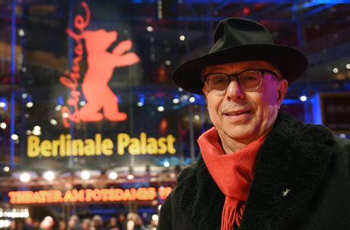 Teil der Marke Berlinale: Dieter Kosslick mit Schal und Hut. Foto: dpa-Zentralbild