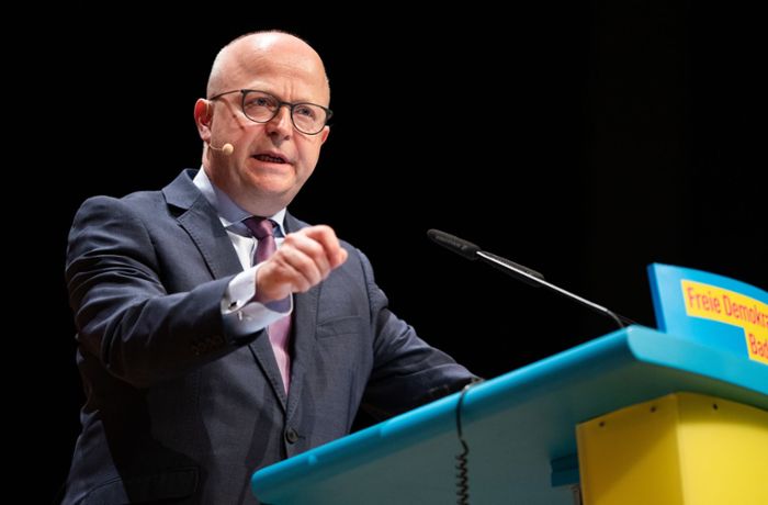 Michael Theurer nach Silvesterkrawall: FDP-Landeschef warnt vor Sippenhaft