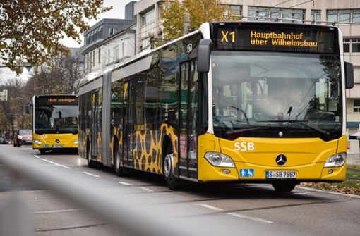 Die SSB lassen mehr Busse, hier die Schnellbuslinie X 1, fahren. Foto: Lichtgut/Max Kovalenko