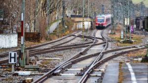 Vor allem aus die Passagiere der S-Bahn kommen harte Zeiten zu. Foto: dpa/Christoph Schmidt