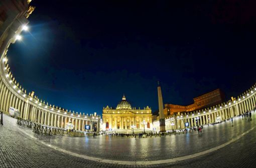 Die Zukunft gehört halbleiterbasiertem Licht und Leuchtdioden (LED): Damit hat Osram auch den Petersplatz in Rom ausgerüstet. Foto: AFP