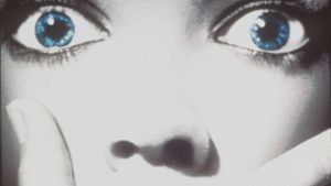 Die Angst in den Augen: Szene aus dem US-Thriller „Scream – Schrei!“ von dem amerikanischen Regisseur Wes Craven aus dem Jahr 1996. Foto: AP
