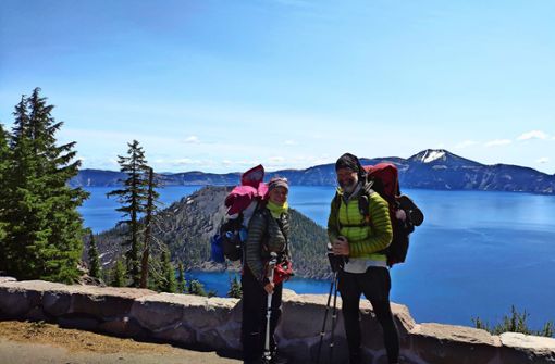 Der Crater Lake hat Sabine Willmann und Oliver Heise wieder mit Oregon versöhnt.„King Olli“ und „Lady Magic Sunshine“ sind die Trail-Namen der beiden. Foto:  