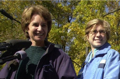 Nun herrscht traurige Gewissheit: Maeve Kennedy (rechts, neben ihrer Mutter Kathleen Kennedy) ist tot. (Archivbild) Foto: dpa/The Washington Times